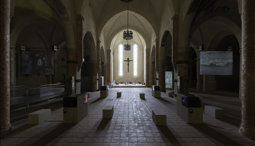 Fino al 28.VIII.2016 | Moving Tales – Racconti in movimento. | Opere video dalla Collezione La Gaia. | Complesso Monumentale di San Francesco, ex Chiesa di San Francesco, Cuneo Fino al 28.VIII.2016 | Moving Tales – Racconti in movimento. | Opere video dalla Collezione La Gaia. | Complesso Monumentale di San Francesco, ex Chiesa di San Francesco, Cuneo